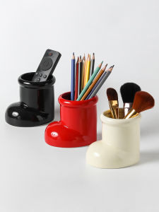 Desktop Office Pen Holder Fancy Red Retro Makeup Brush Holder Comb Eyebrow Brush Holder Creative Ceramic Storage Box
