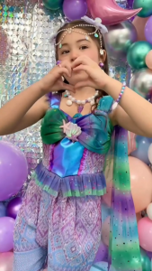 ชุดไทยเด็ก ชุดไทยเจ้าหญิง สโนว์ไวท์ ราพันเซล เอลซ่า ชุดไทยเด็กไปโรงเรียน น่ารัก Princess Thai Costume Girl Elsa Snow white Rapunzel ชุดเจ้าหญิง