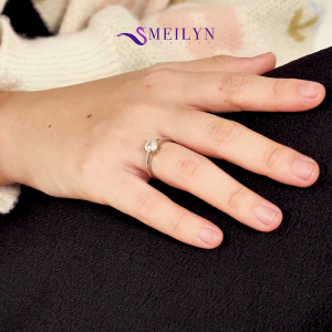 MEILYN Cincin Wanita Motif Gemma Mata 1 Bulat GG4 Perak 18K 0222240272