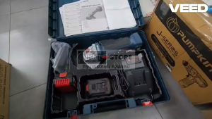 เจียร์ไฟฟ้าไร้สาย มอเตอร์บัสเลส 18v BOSCH รุ่น GWS 180-LI 06019H90K1พร้อมแบตเตอร์รี่ 18v 4.0A 2ก้อน (รับประกัน 1ปี)