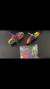 Bộ Đồ Chơi Ván Trượt & Xe Biểu Diễn Ngón Tay Mini – Siêu Ngầu Siêu Vui Cho Bé Trai Bé Gái Mới Nhất 2025