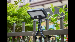 【Buy 1 Take 1】Solar Octopus Garden Light Solar Garden Lamp Widely Use Adjustable Automatic Outdoor Lamp Balcony solar street light solar flood light outdoor waterproof clip light wall lamp fence lamp garden decorative light
