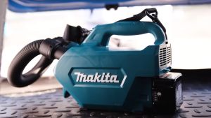 Makita DCL184Z Cordless Cleaner 18V LXT for Car Automobile Vehicle  [BARE TOOL BATTERY AND CHARGER SOLD SEPARATELY]