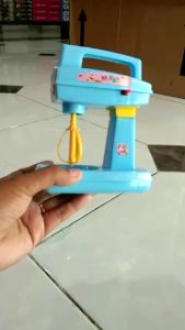 Mainan Anak Mixer OCT 2410 Bisa Berputar Nyala Menggunakan Baterai Murah | Mainan Anak Pengaduk Mixer Mixeran Bahan Plastik Bisa Berputar Bergerak | Mainan Anak Edukasi Mixer Pengaduk Bakery Cake Terbaru