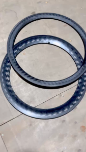 Niềng mộc carbon 700c thắng rim 16lỗ căm chân căm âm sử dụng vỏ dán dành cho xe đạp