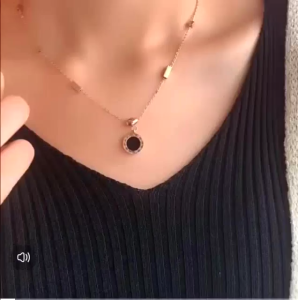 kalung titanium wanita trending anti karat nodel rantai plus liontin elegan