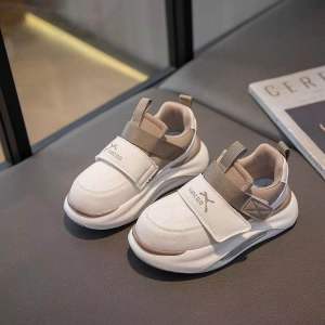 Sepatu fashion kids laki laki perempuan 26-37 nyaman lentur nyaman ringan anti licin santai musim dingin cod