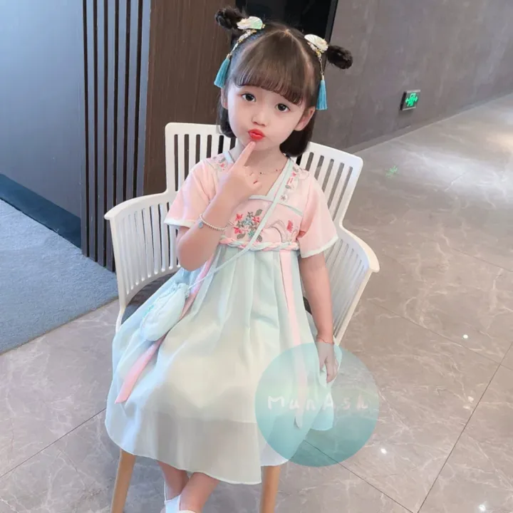 Traditional%20Chinese%20Hanfu%20kids%20costume%20dress%20with%20free%20tattoo%20bag%20hair%20clips%20for%20Chinese%20New%20Year%20and%20dinner%20party%20event%20-%20Image%205