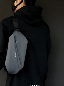 กระเป๋าคาดอก ทรงสวย ผ้ากันน้ำ ขนาดกำลังพอดี ตัวล็อค มีให้เลือก 2 แบบ พร้อมส่งจากไทย