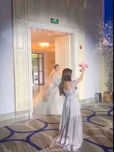 结婚用品 婚礼道具 婚礼必备浪漫小物 - 婚礼泡泡机 / Wedding Accessories Wedding Gift - Wedding Bubble Machine