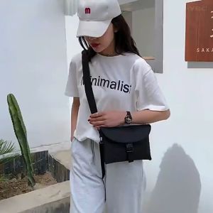 กระเป๋าคาดหน้าอก คาดเอว สะพายข้าง สไตล์สปอร์ต ผ้าไนล่อนกันน้ำ ขนาดกระทัดรัด มี 3 สี สะพายได้หลายแบบ