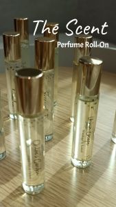 The Scentomy Perfume Roller - Blossom Bee (Nectarine Blossom & Honey)