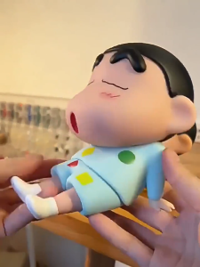 Crayon Shin-ChanMobile Tablet Stand Phone Holder Kawaii Cartoon Phone Support Mobile Tablet Stand Decoration Doll Gift