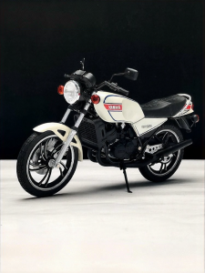Shanghai Lele | Yamaha RZ250 Motorcycle Alloy Model 1/12