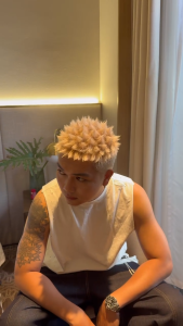 Gôm Xịt Giữ Nếp Tóc Siêu Mạnh Goldwell Strong Hairspray Không Bết Dính Giữ Nếp Lâu Chống Ẩm 300ml