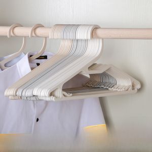 Non-slip Plastic Hangers Home Use Dormitory Storage