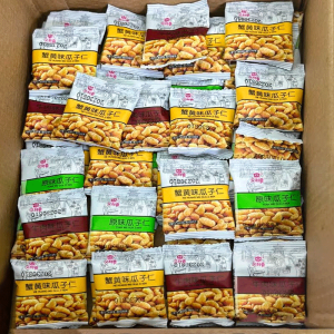 Crab Roe Flavored Melon Seeds Small Packaged Snacks