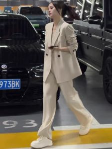 ชุดสูทผู้หญิง ชุดทำงานสไตล์ลำลอง 2 ชิ้น ทรงเข้ารูป เส้นใยโพลีเอสเตอร์ สีพื้น ปกติ แขนยาว ปกติ