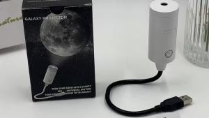 USB 360° Adjustable Starry Sky Galaxy Projector Lamp Focus Adjustable Moon Night Light Romantic Atmosphere Light Bedroom Car Wed