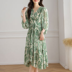 Fashion V-Neck Floral Slim Waist Dress