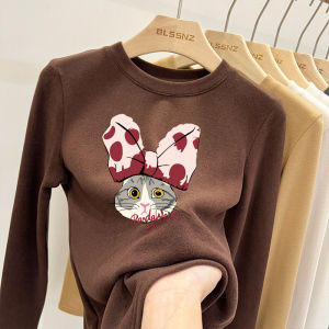 เสื้อยืดคอกลมแขนยาวบุขนแกะหนาสำหรับผู้หญิงในฤดูใบไม้ร่วงและฤดูหนาว เสื้อชั้นในทรงเข้ารูป เสื้อตัวบนแฟชั่น เสื้อผ้าทำงานสไตล์เกาหลี