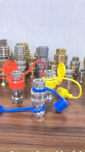 รถแทรกเตอร์ไฮดรอลิกเชื่อมต่ออย่างรวดเร็วติดตั้งอุปกรณ์เสริมเครื่องจักรกลการเกษตร