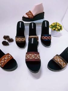 Sandal Wanita Wedges Dewasa Selop Rajut Turki Kepang Terbaru