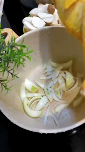 Bột Nghệ Gia Vị Nguyên Chất Nhà Làm - Không Chất Bảo Quản