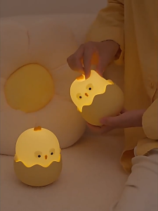 [LocalStock]Cute Night Light Egg Shell Chick Kids Light Bedroom Feeding Light Rechargeable Portable Dimmable