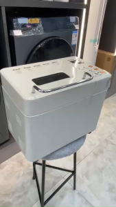 Máy làm bánh mỳ Petrus 8860