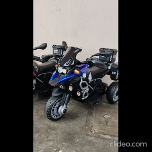 KIDS RIDE ON ELECTRIC MOTORBIKE DESIGN BMW GS1250 6V ELECTRIC MOTOR BOYS RIDE A BIG MOTORBIKE
