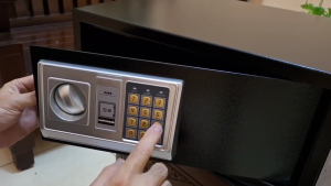 COD TaffGUARD Kotak Brankas Hotel Safety Box Password 43x35x20cm - 43EA