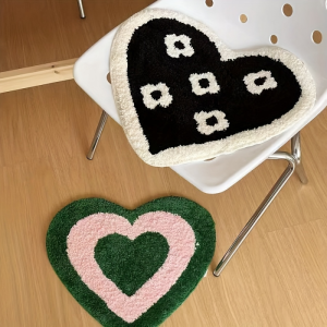 VIKAMA Lovely Heart Shaped Fluffy Mini Rug Non Skid Floor Rug For Coquette Style Apartment Vanity Chair Interior Decoration