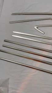 Ốp Nẹp Viền Chân Kính Cong Kính Xe KIA CARNIVAL 2022-23 Mẫu Inox Cao Cấp