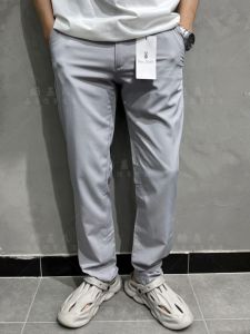 กางเกงลำลองผู้ชายทรงตรงฤดูร้อนน้ำหนักเบาระบายอากาศได้ดีกันลื่นยางยืดเนื้อนุ่มสำหรับธุรกิจและชีวิตประจำวัน