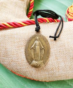 Best Quality Embossed Medallia Milagrosa Antique Necklace Sizes: 1.12 x 1.75