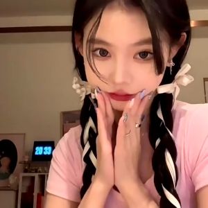 Tooyoo 1PCS Ribbon Bowknot Hairpin: A Stylish Accessory for Sweet Girls