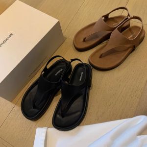 Grape Mom Simple Temperament Herringbone Retro Clip Toe Holiday Flat Niche Roman Style Sandals Women