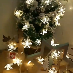 Snowflake Fairy String Lights White Light Christmas Decorations Xmas Snowflake LED Light for Christmas Tree Home Window Bedroom Indoor Holiday Party Decor Navidad Parol Christmas Lights Decor Gift