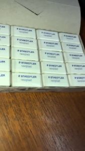 Penghapus Staedtler Rasoplast Kecil Hitam / Putih