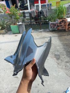 leghsil tengah jupiter z1 karbon