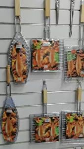 ตะแกรงปิ้งย่าง ตะแกรงปิ้งปลา BBQ ตะแกรงปิ้งทะเล ตะแกรงปิ้งอาหาร ตะแกรงปิ้งอเนกประสงค์ มีด้ามจับไม้ฉนวนกันความร้อน สแตนเลส