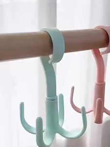 Multifunctional 4 Claws Hooks 360° Rotatable Clothes Bag Storage Hook Plastic Tie Scarf Belt Hanger Storage Drying Rack