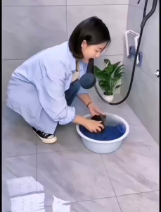 Bộ 3 Vòi Sen Tắm Đa Năng Tiết Kiệm Nước Điều Chỉnh Nhiệt Độ Có Bơm Tự Động - Màu Trắng