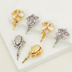 หัวเข็มขัดรูปดอกไม้หกชิ้น 14K สีทองแดง ติดเพชรเทียม เข็มขัดแบบหัวเข็มขัด ติดหู สร้อยข้อมือ DIY เครื่องประดับ