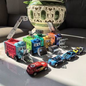 Transforming Reverse Engineering Car Toy for Boys School Bus Flip Car Puzzle Cartoon Educational Vehicle Plaything Kids Gift