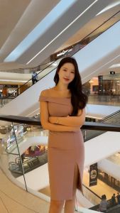 ชมม่วง/กรม SLYQ MADE ✨ ADELINE CLASSY SHOULDER DRESS เดรสปาดไหล่ เดรสออกงาน เดรสเปิดไหล่