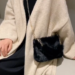 SEA YADOU  กระเป๋าสะพายข้างขนเทียมประดับไข่มุก แฟชั่นน่ารักสำหรับผู้หญิง ดีไซน์นุ่มฟูเหมาะกับฤดูใบไม้ร่วงและหนาว