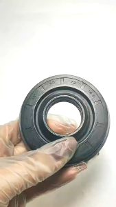 1pcs Oil Seal Axle Front Seal BQ4504 For Kubota Tractor L3608 L5018