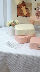 Travel Jewellery Box / PU Leather Small Portable Travel Jewellery Case For Stud Earrings Rings Necklaces Bracelet